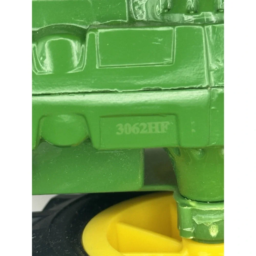 ERTL John Deere 1:16 Diecast Wide Front Farm Tractor Green Yellow 3062HE